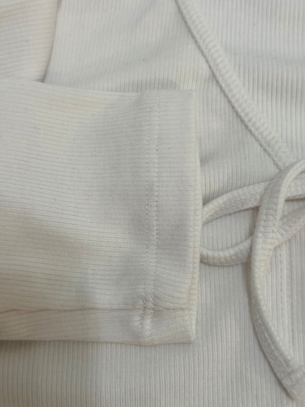 Aritzia Wilfred Free Tie-Front Ribbed Top White Size M - Picture 6 of 11